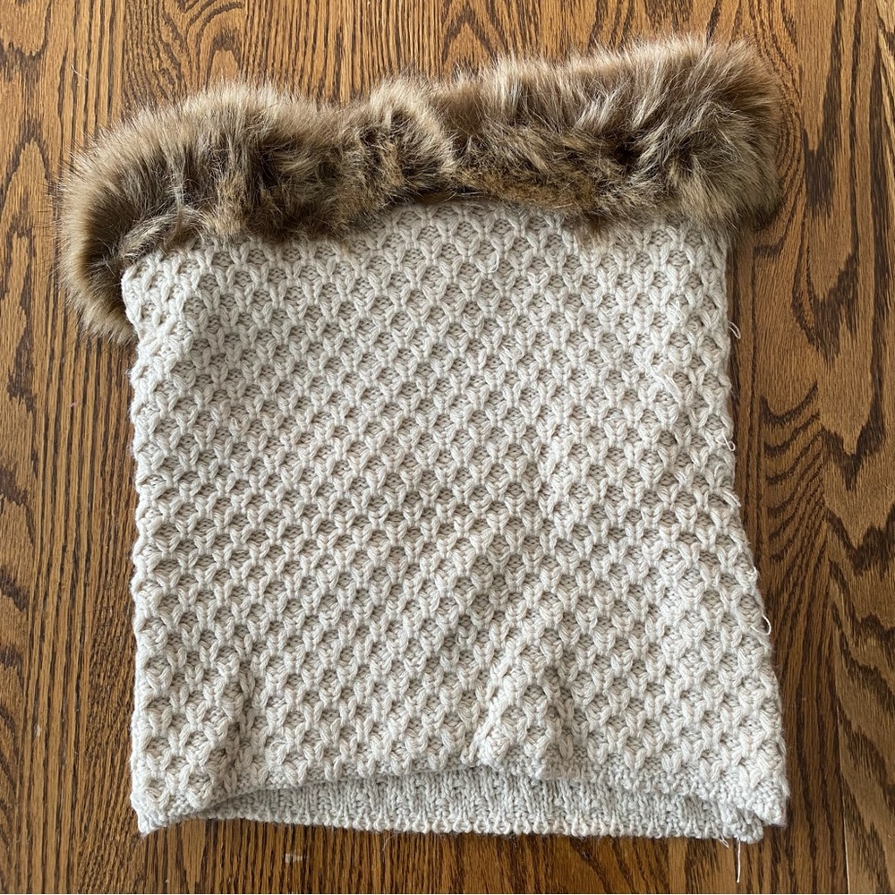 Faux fur neck warmer